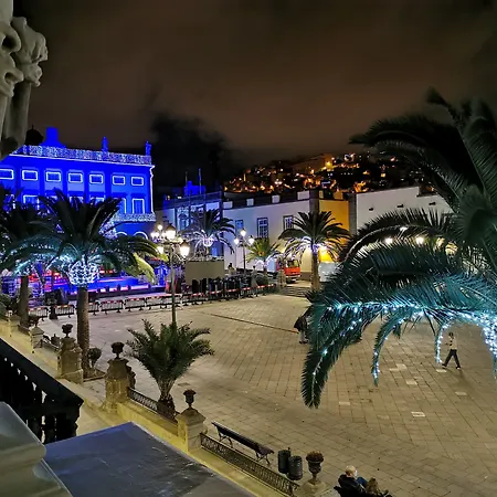 Santa Ana & * Las Palmas de Gran Canaria