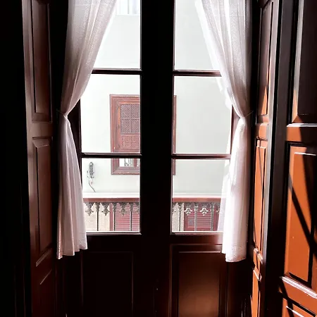 Santa Ana & * Las Palmas de Gran Canaria