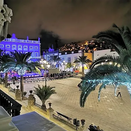 Santa Ana & * Las Palmas de Gran Canaria