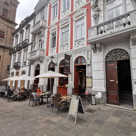 Santa Ana & * Las Palmas de Gran Canaria