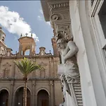 Bed & Breakfast Santa Ana & *